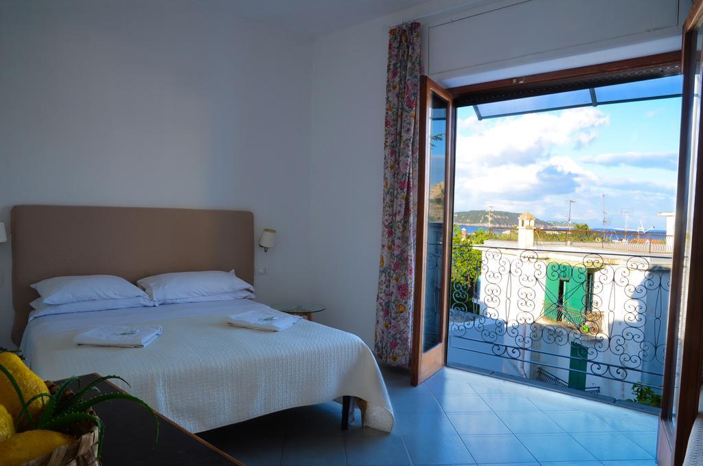 Hotel Europa Ischia Bagian luar foto