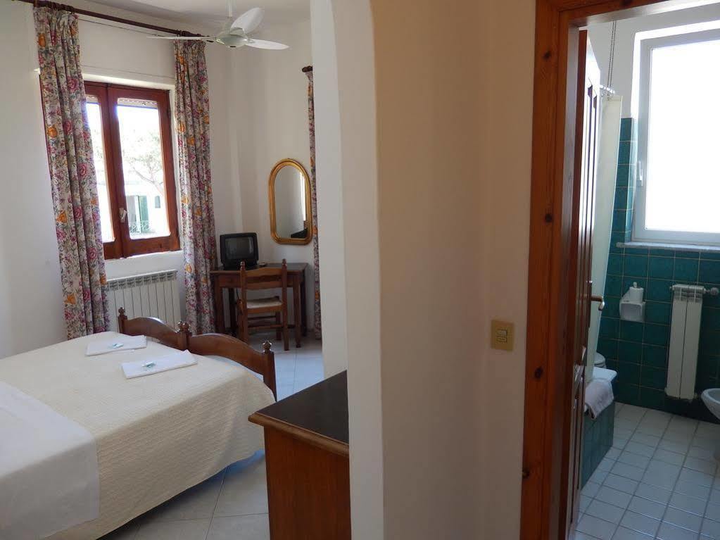 Hotel Europa Ischia Bagian luar foto