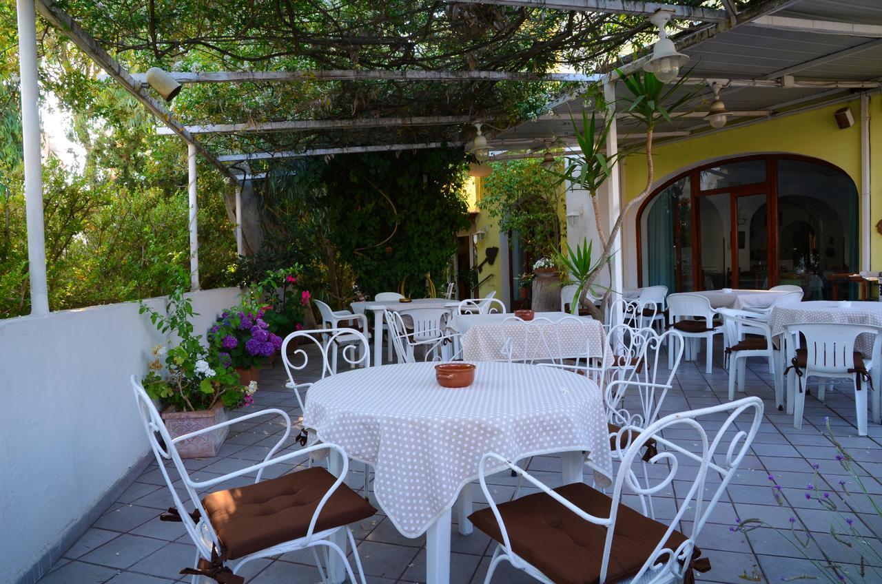 Hotel Europa Ischia Bagian luar foto