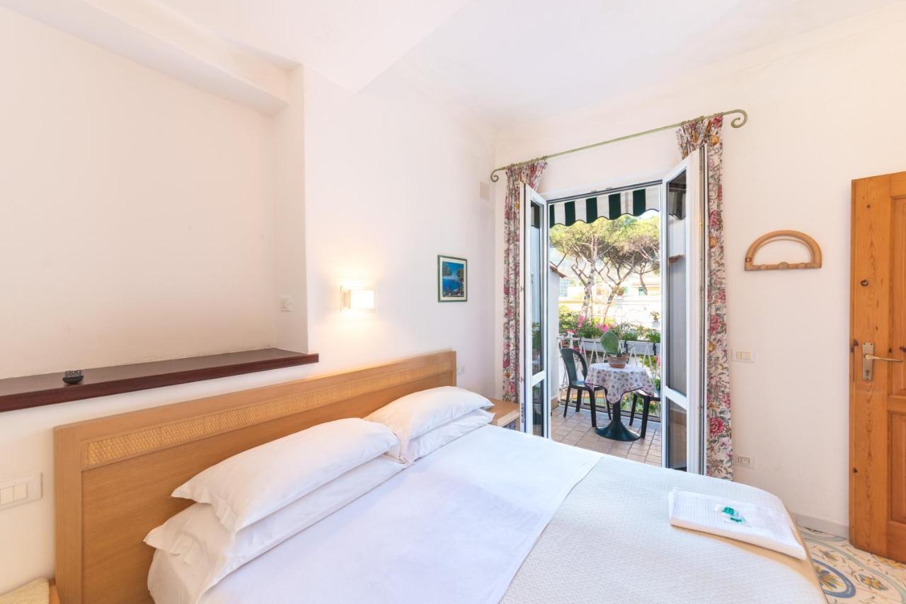 Hotel Europa Ischia Bagian luar foto
