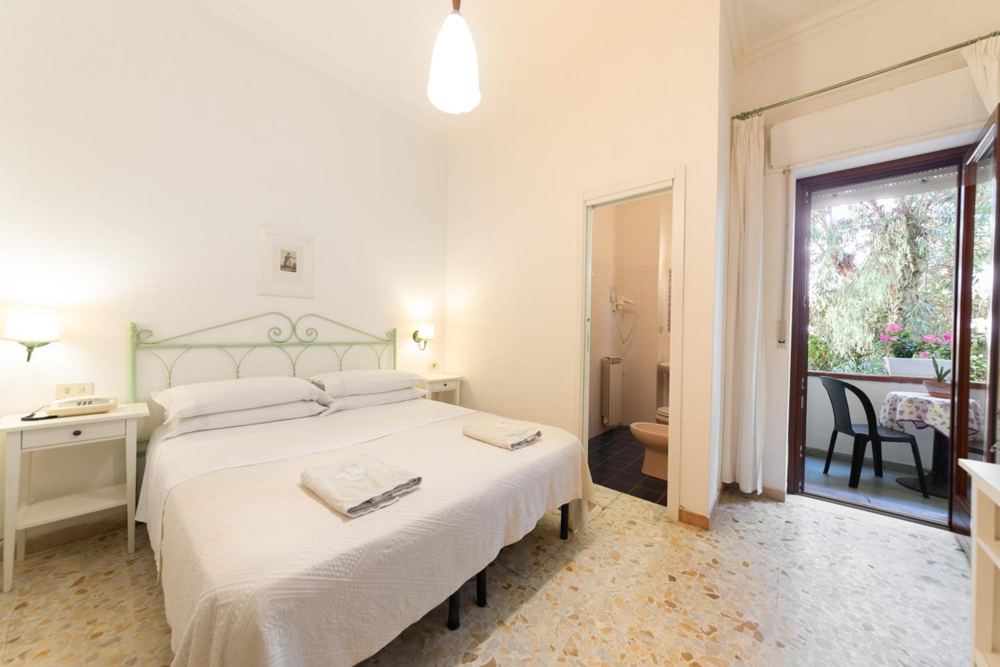 Hotel Europa Ischia Bagian luar foto