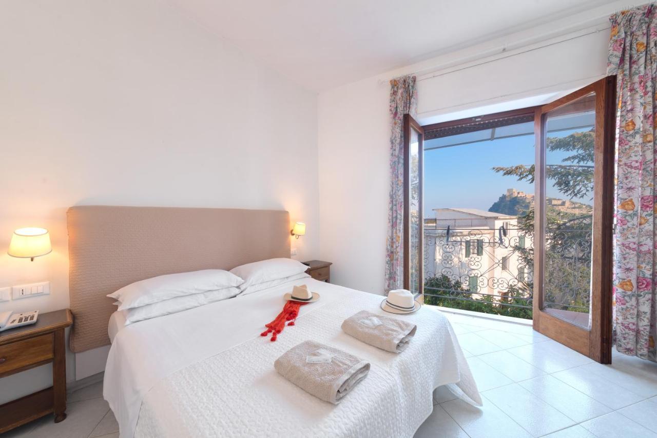 Hotel Europa Ischia Bagian luar foto