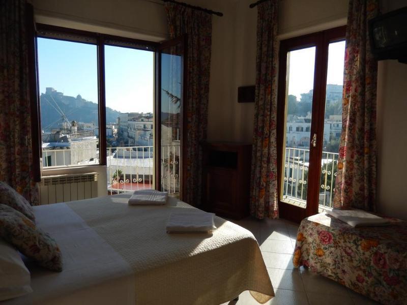 Hotel Europa Ischia Bagian luar foto